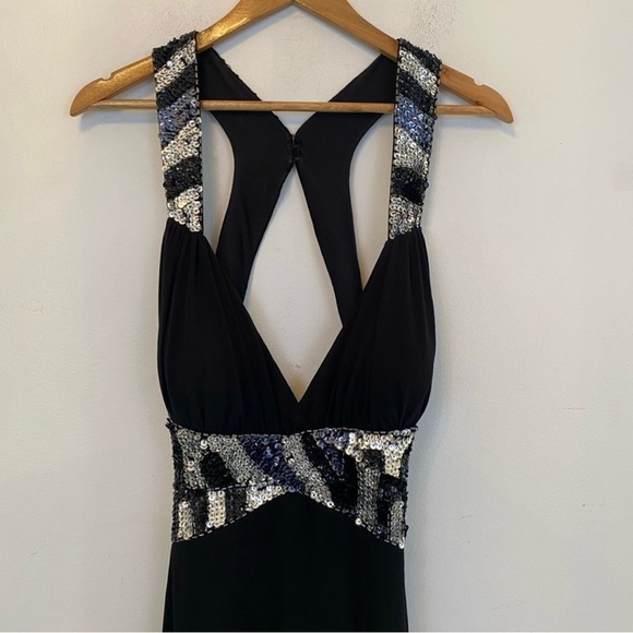 BETSY & ADAM black open back sequin maxi dress. - Picture 4 of 6